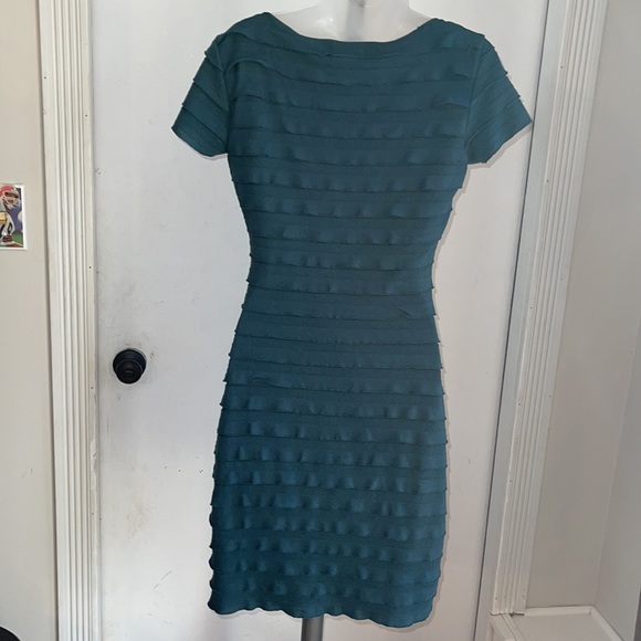 Max Studio Green Ruffle Dress - Picture 2 of 8